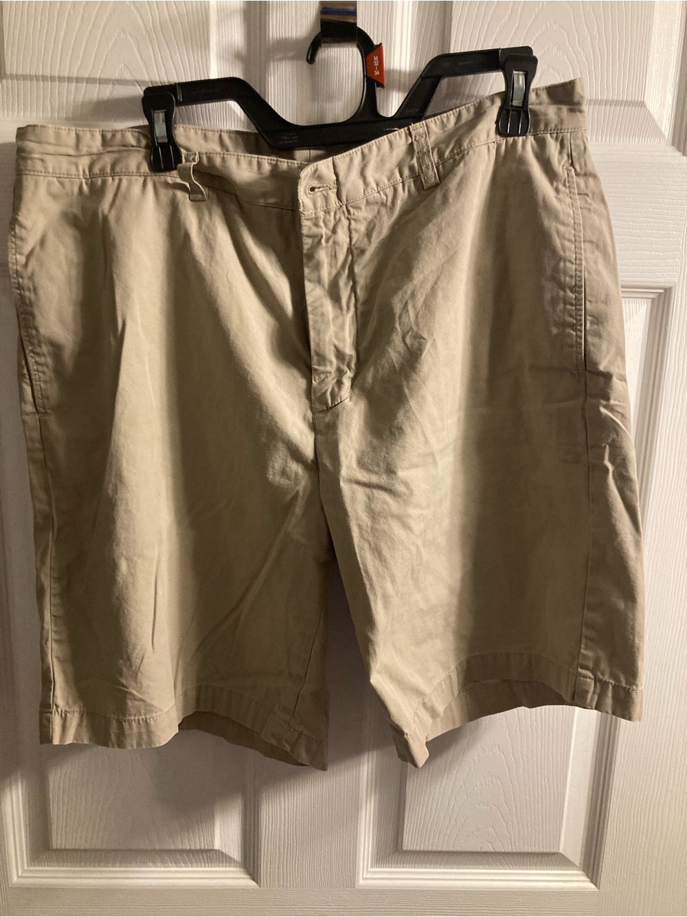 Vineyard Vines Men's Khaki Flat Front Shorts